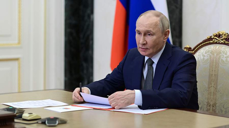 Президент Владимир Путин поручил сделать ежегодным налоговый вычет за прохождение диспансеризации и сдачу норм ГТО.